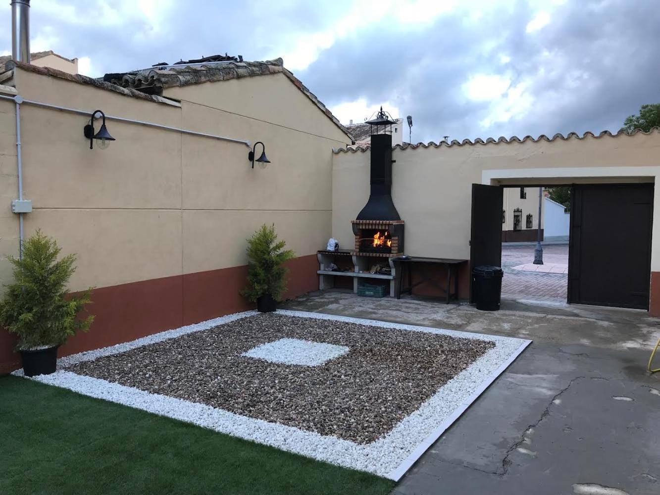 Casa Rural La Plaza Valoria la Buena Exterior photo